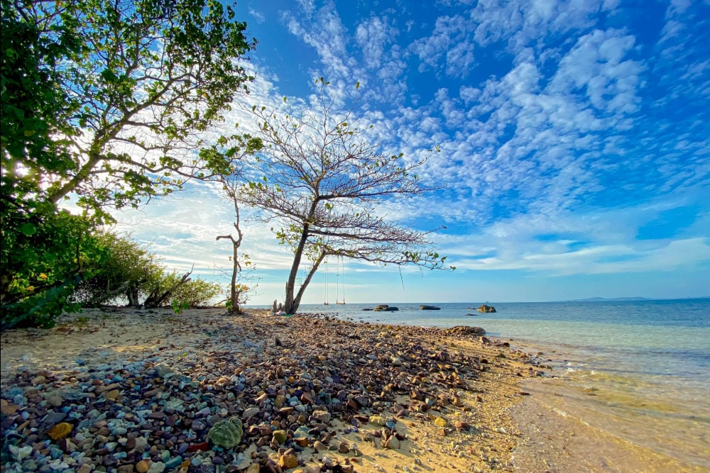 Turtle Island is a peaceful snorkeling spot, known for its calm waters, rich coral reefs, and untouched natural beauty